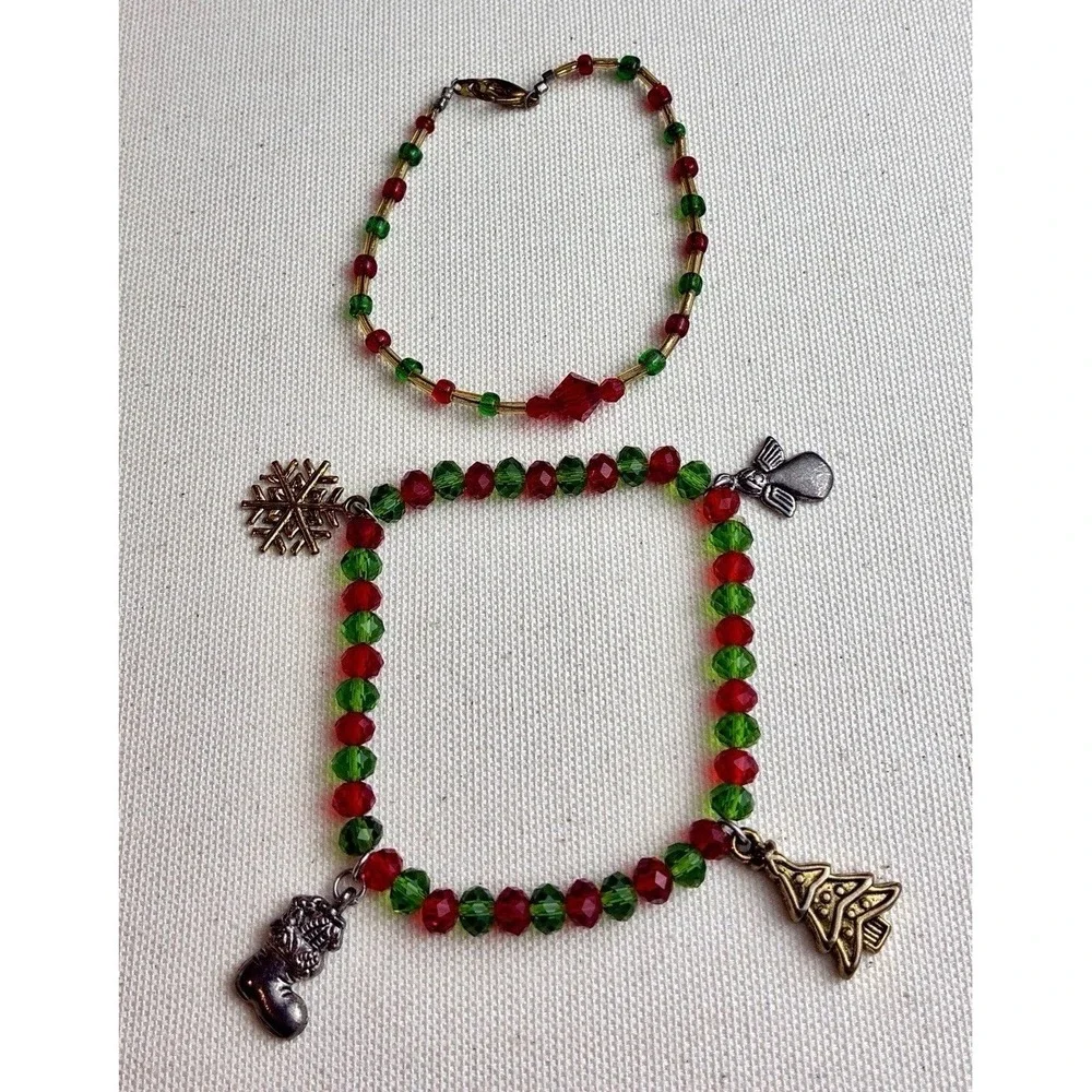 VTG Christmas Bracelet Set Red & Green Crystal Beads with Holiday Charms
